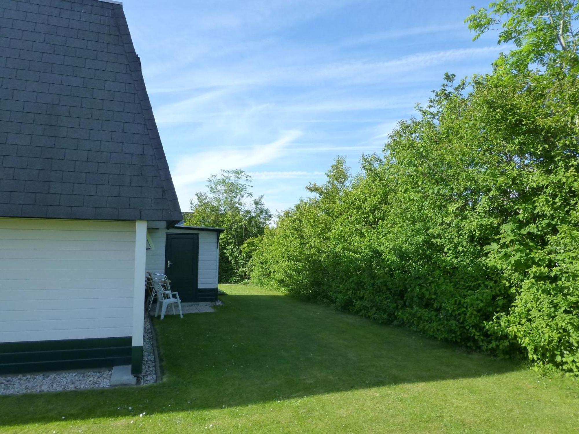Haus In Mit Terrasse, Garten Und Grill